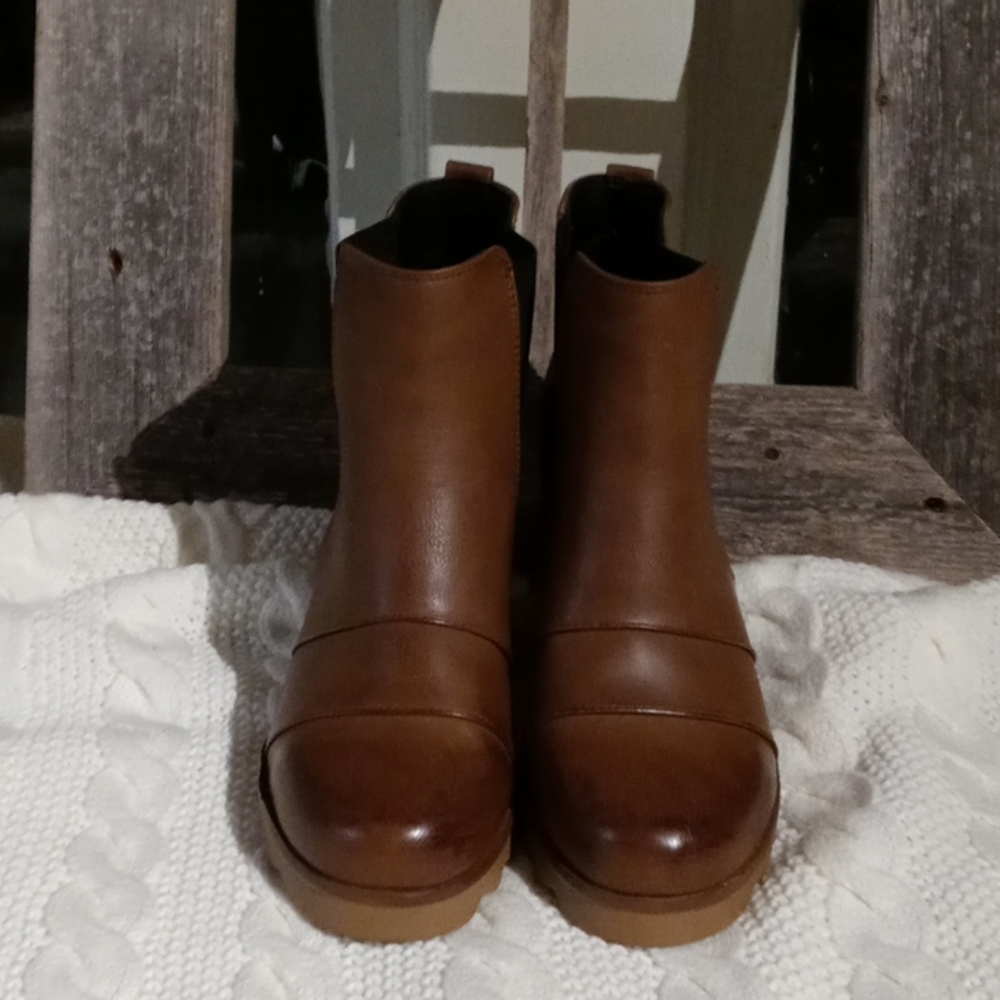 Jolimall Boots - Picture 1 of 6